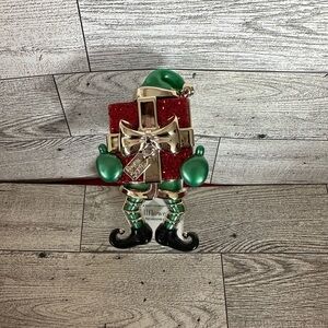 Bath and Body Works Elf-Themed Holiday Christmas Wallflower Decoration plugin